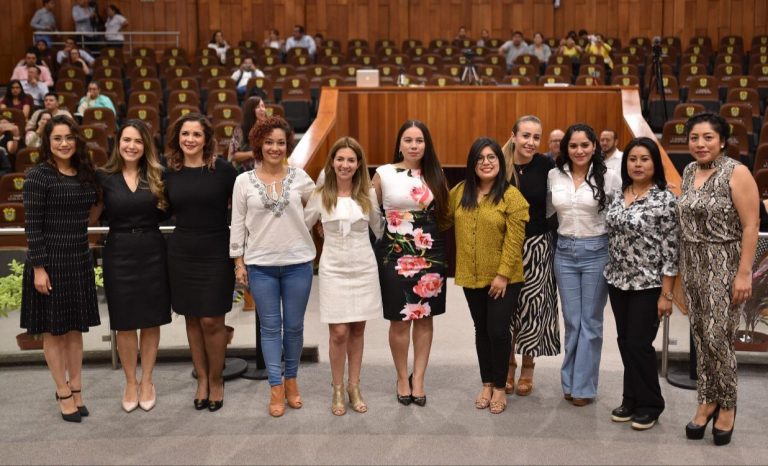 Respaldan diputadas de Morena a integrantes del Sistema para Atender la Violencia contra las Mujeres