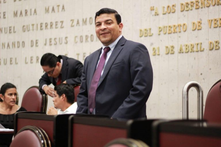 Reestructurar la deuda significa otorgar mayores oportunidades a Veracruz: Gómez Cazarín