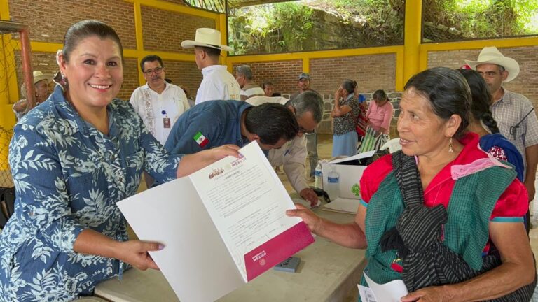 Más de 70 campesinos de Zapaltecatl ya cuentan con certeza parcelaria, gracias a la gestión de Lidia Irma Mezhua